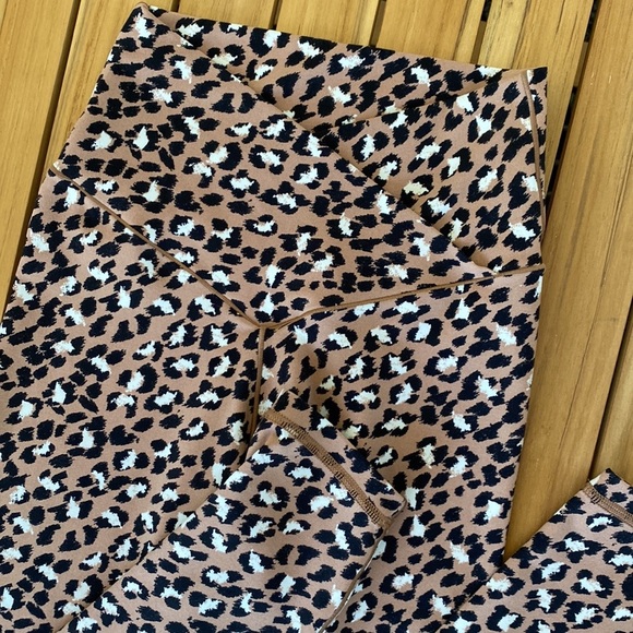 Offline by Aerie Leggings - Picture 3 of 9